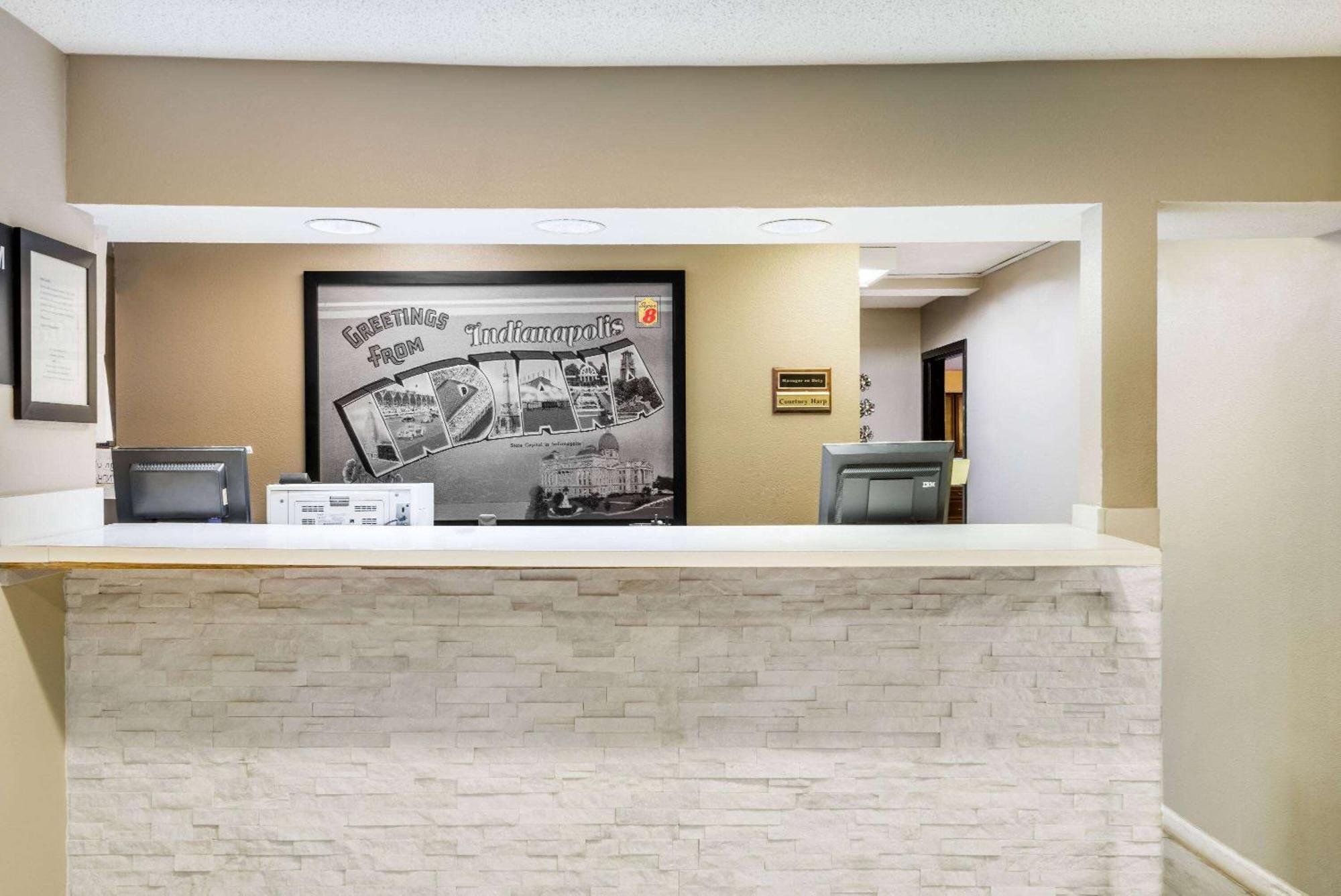 Super 8 By Wyndham Indianapolis/Ne/Castleton Area Hotel Kültér fotó